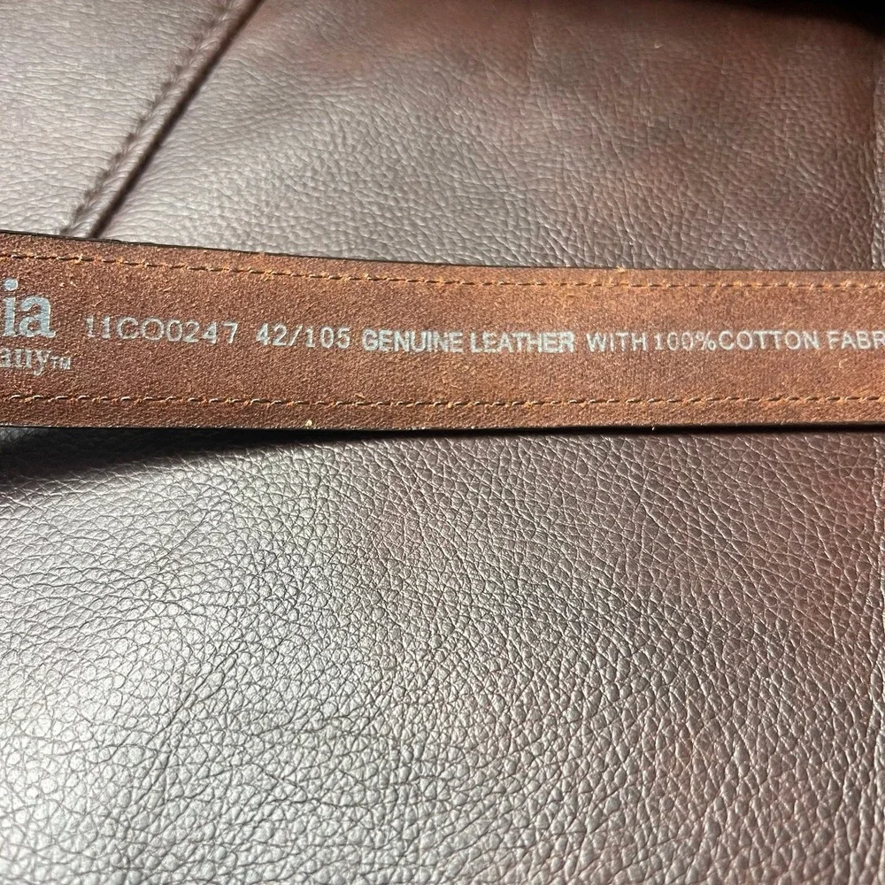 Columbia VTG Leather Belt w/ Embroidery‎
